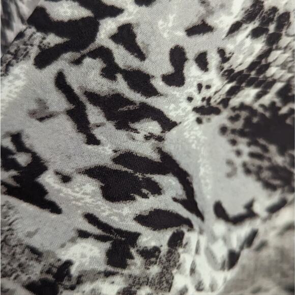 Free People Day to Night Printed Slip Leopard Print Gray XS - Picture 8 of 10